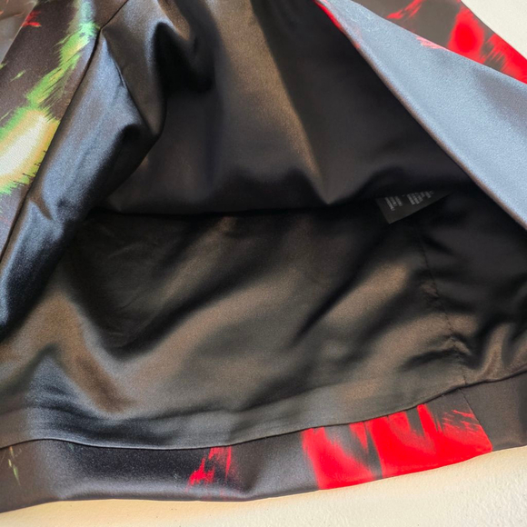 Women's Guess Black Red Rose Print Mini Dress Size M - Picture 13 of 13